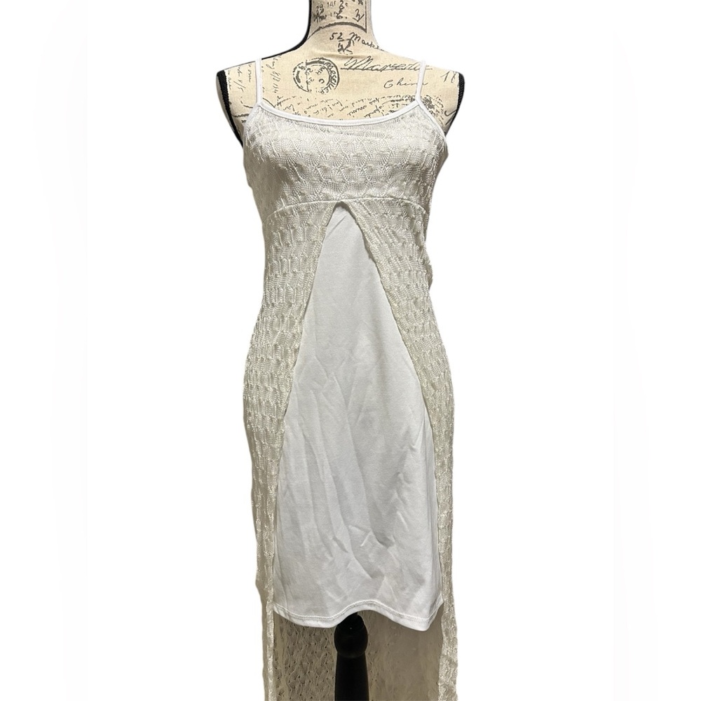 Elegant White/Cream Lace Chemise